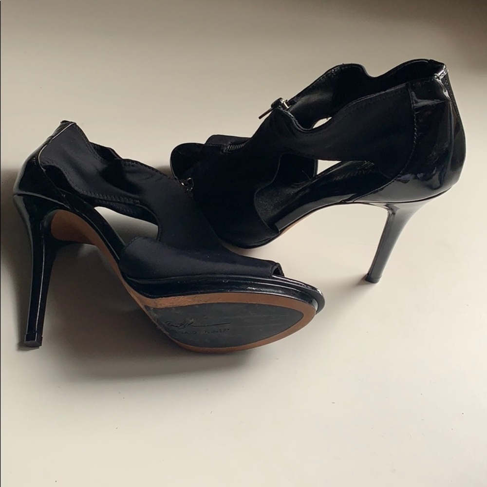DONALD PLINER PARVIZ Black Peep Toe Zipper Pumps - Picture 2 of 4